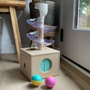 LOVEVERY Slide and Seek Ball Run with two rattle balls